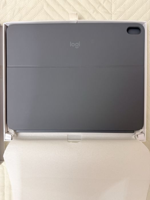 Combo Touch за iPad Air 13-инча (M2/M3)