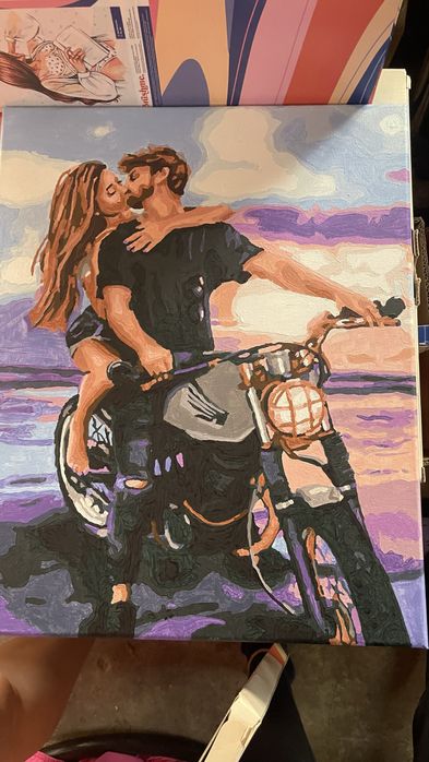 Картини ръчно рисувани по номера