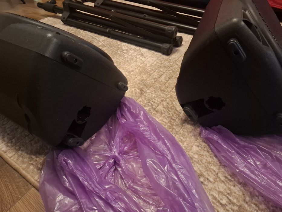 Boxe active PA Behringer B210D ca noi