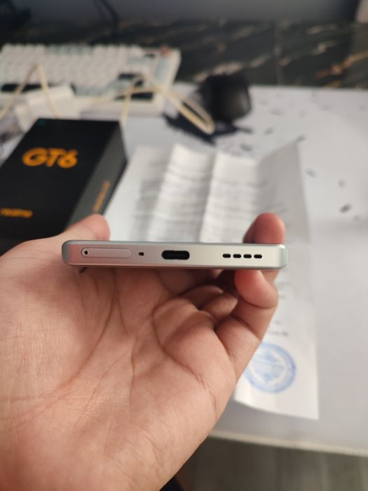 Realme gt 6 12/256 обмен продажа