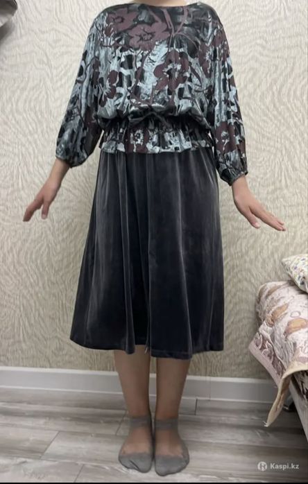 продам новое платье двойку