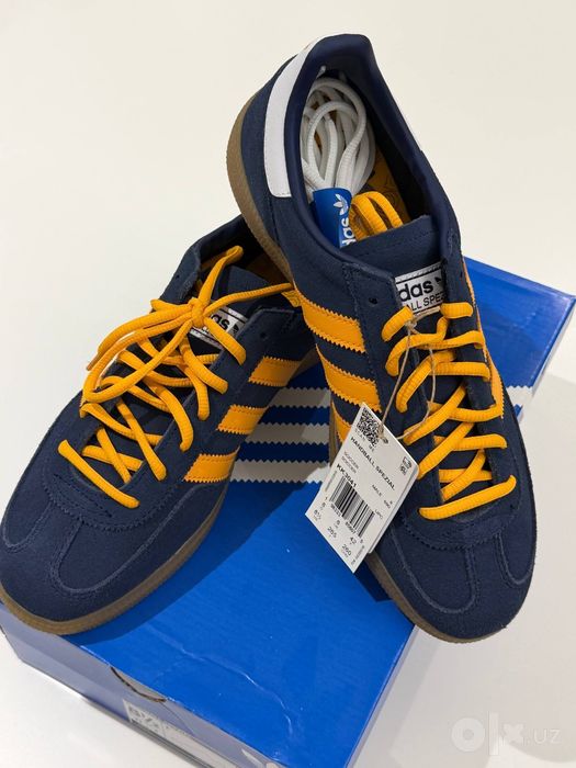 Обувь спортивная ( кроссовки). Adidas.Tigres Uanl Handball Spezial