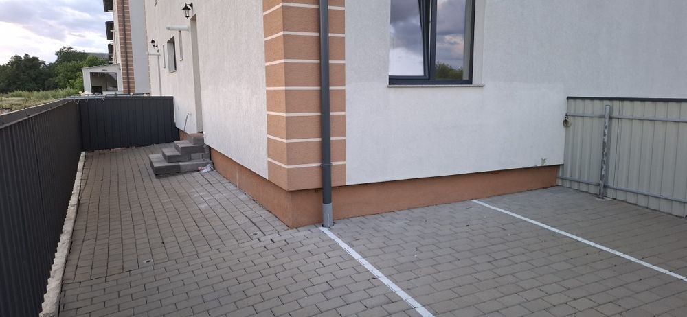 Închiriez apartament 3 camere în Complex Eroilor
