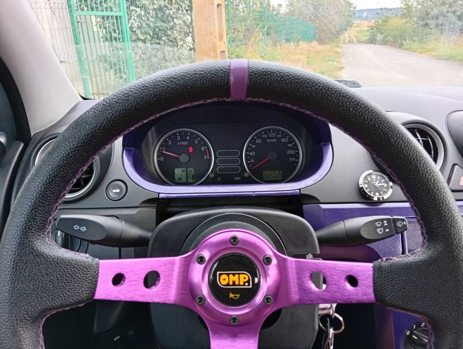 Vând sau schimb auto și rulota