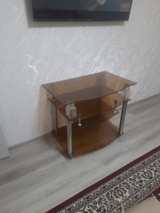 Продаётся подставка для телевизоров в хорошем состоянии