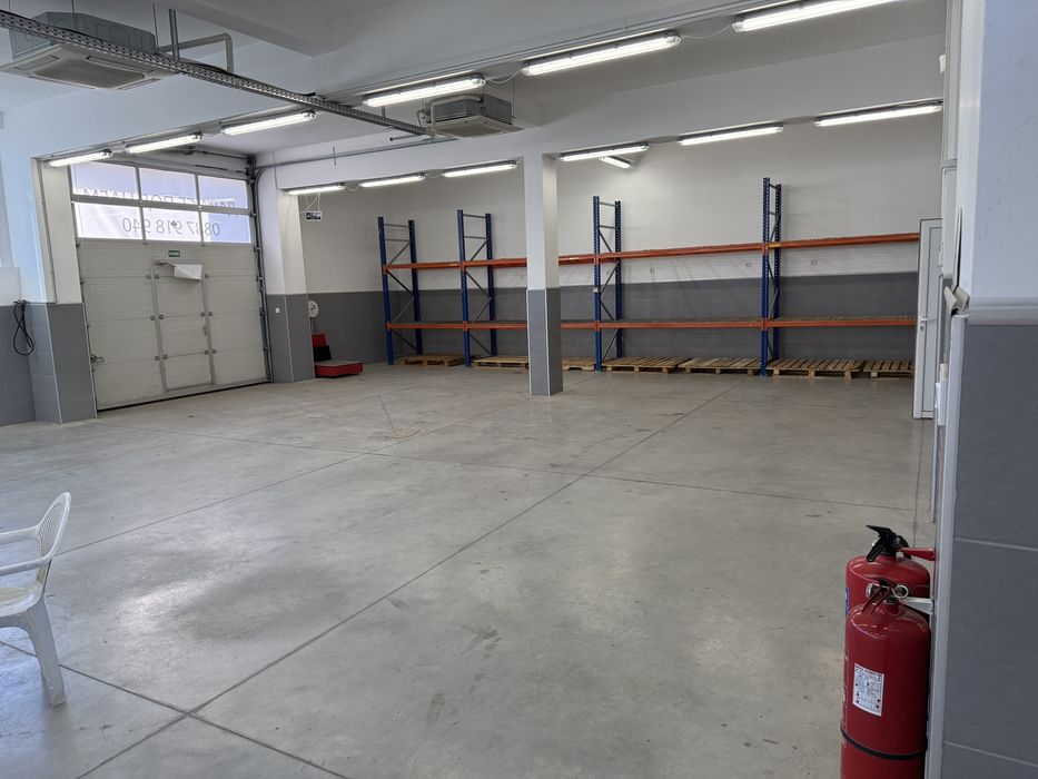 Дава се под наем Промишлена сграда в Асеновград - 650 кв.м за 1785 € - Снимка #8