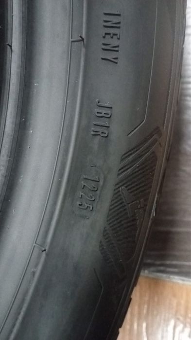 285/45/22 Continental Winter Contact TS870S