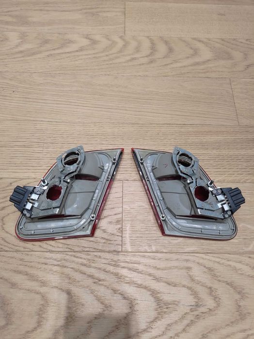 Задние фары depo на крышку багажника Мерседес w210