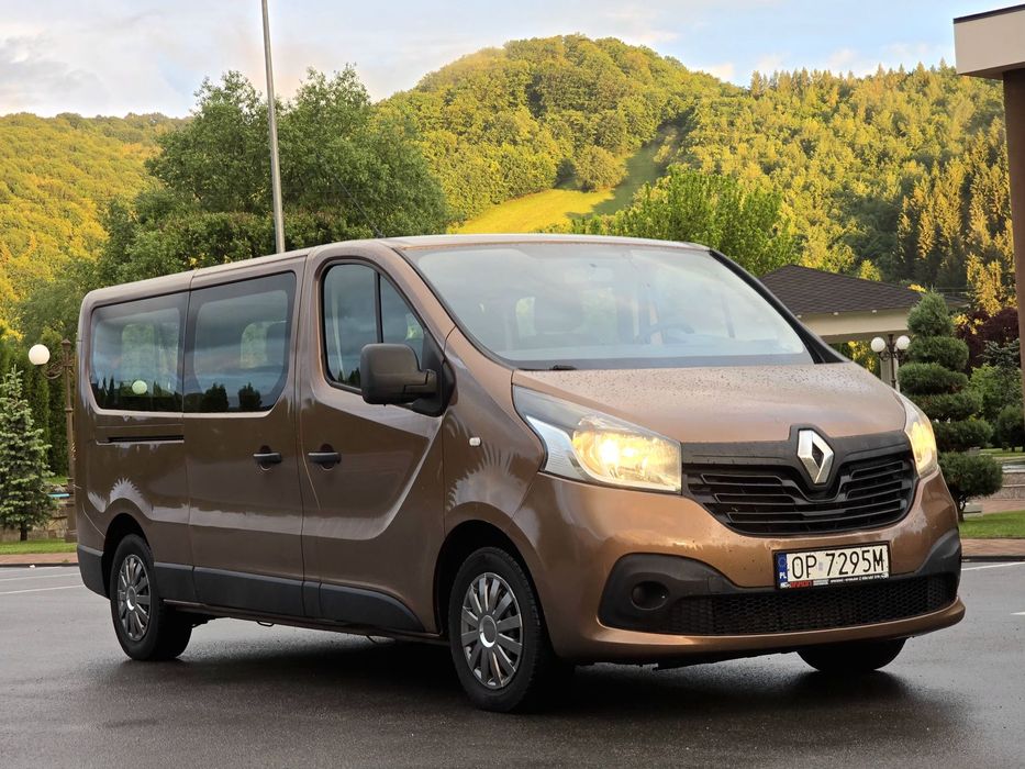 Renault Trafic 2.0 Dci 8+1 locuri