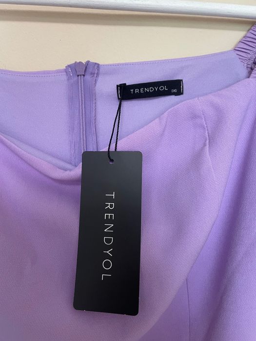 Rochie violet elegantă