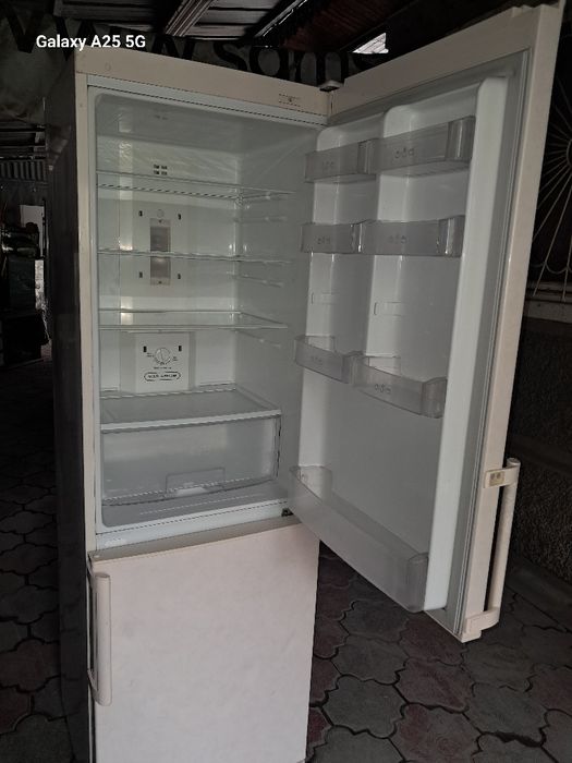 Продам холодильник