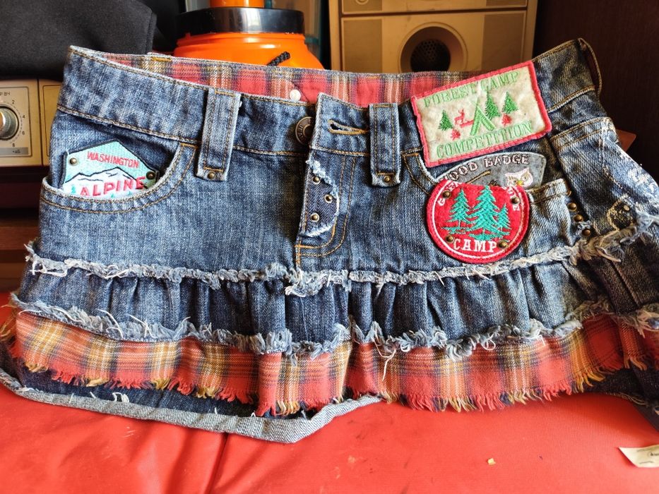 Дънкова поличка за дете продавам