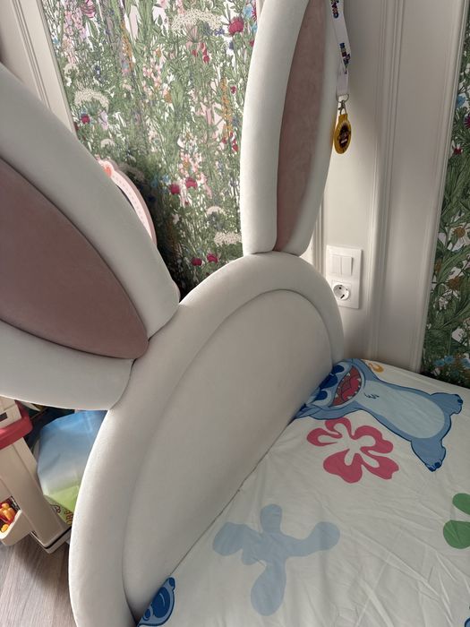 Продается детская кроватка (россия) 150*80