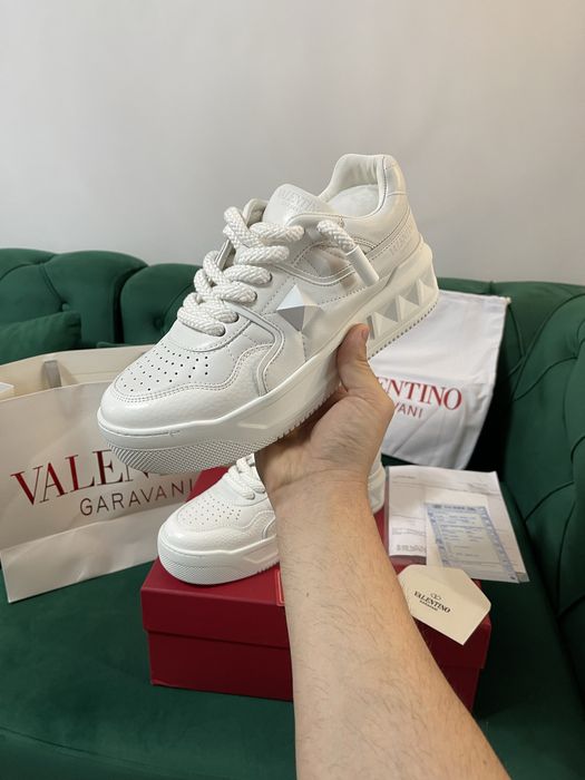 Adidasi Valentino piele naturala 100% Full Box colectie noua Premium