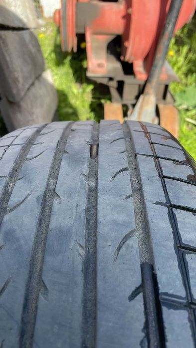 Продам комплект шин