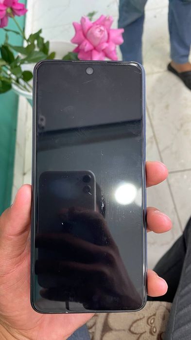 Tecno comon 19 sotiladi 6/128 xotiraga ega