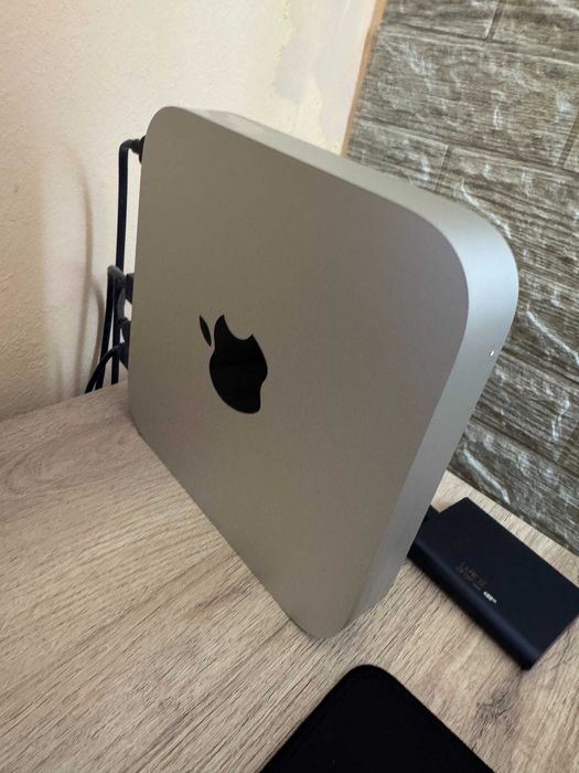 Mac Mini M2 / 16GB RAM / 256 GB SSD / Пълен комплект с кутия