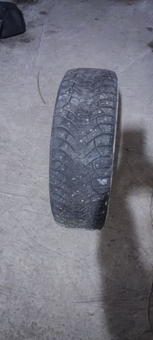 Продам шину 205/65/15