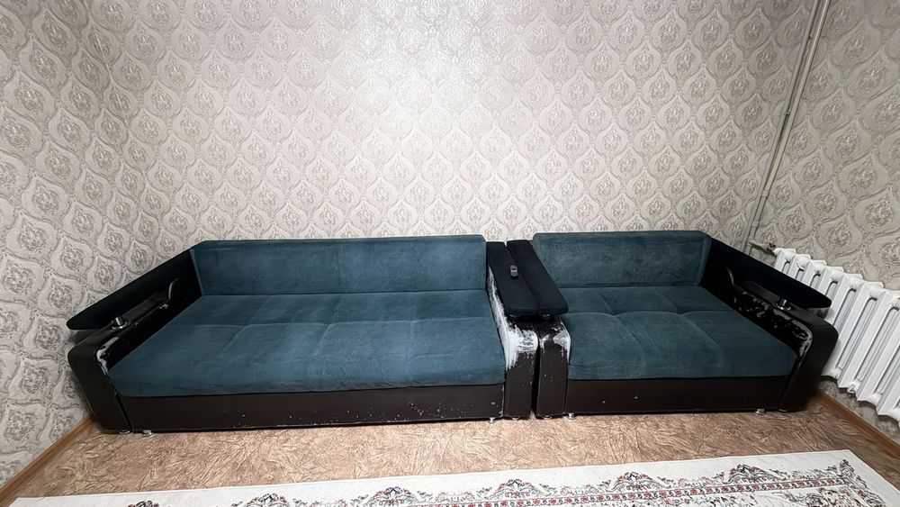 Продам два дивана