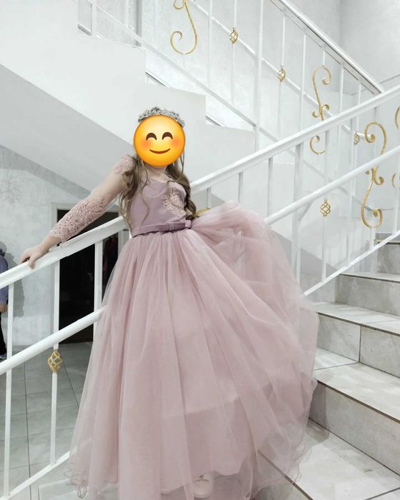 Нарядное платье для девочки