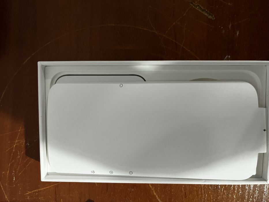 Продам Айфон 13 128гб