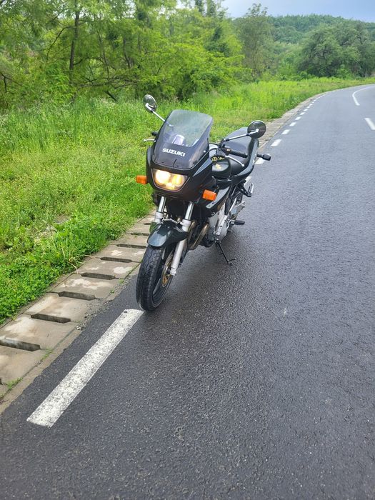 Vînd motocicletă Suzuki Bandit 600