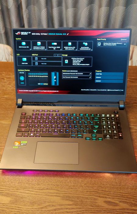 ASUS ROG STRIX G17 , AMD Ryzen 9 7945HX, GeForce RTX 4060