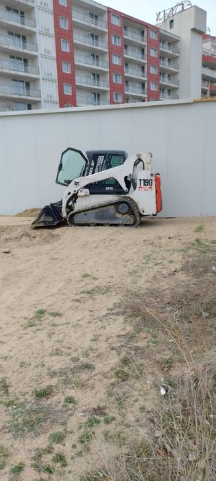 Услуги с мини багер, мини челелен товарач,самосвал(изкопи,къртене)