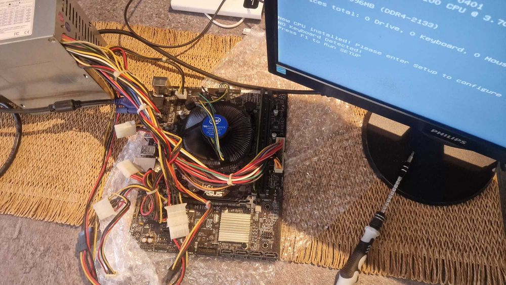 Kit placa de baza si procesor i3 6100 DDR4