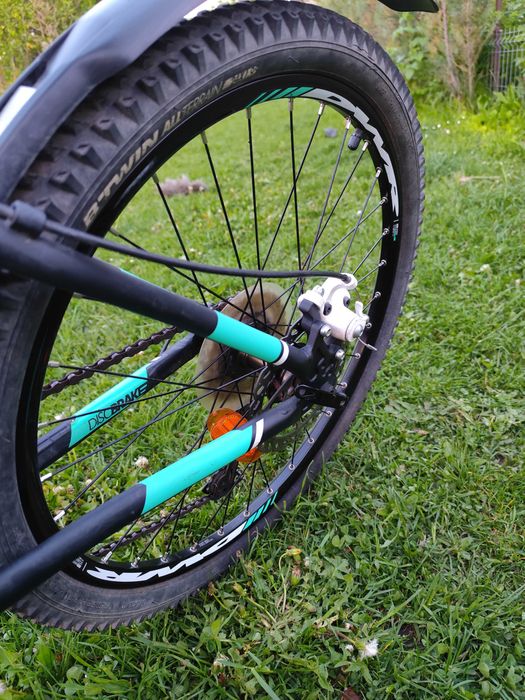 Vând bicicleta Rockrider 700