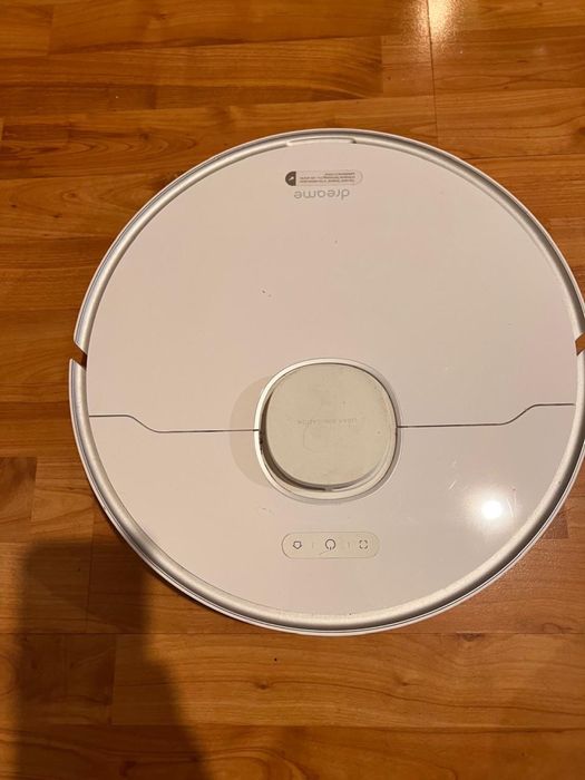 Робот - пылесов пользовались полгода