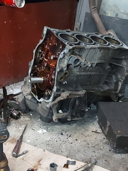 Двигатель по частям