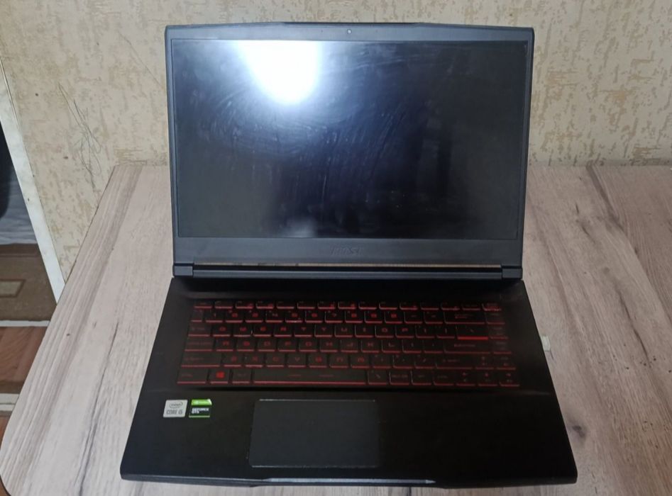 MSI 15.6 Noutbuk