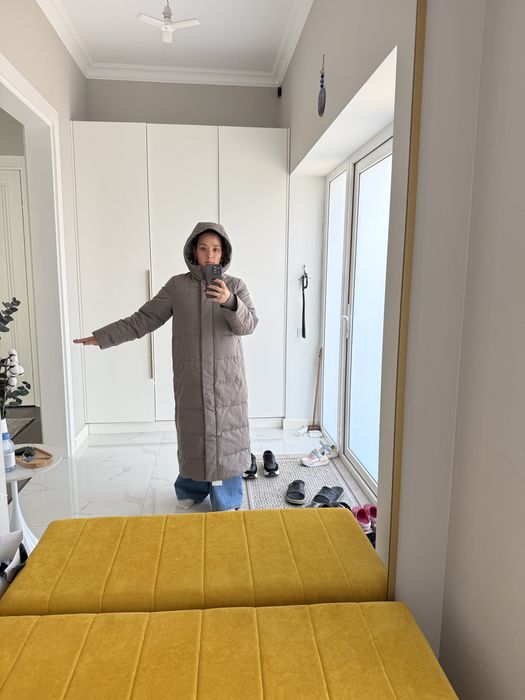 Зимний телый пуховик на пуху