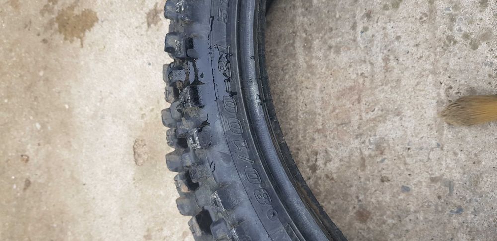 Vand cauciucuri moto pe 18,19,21