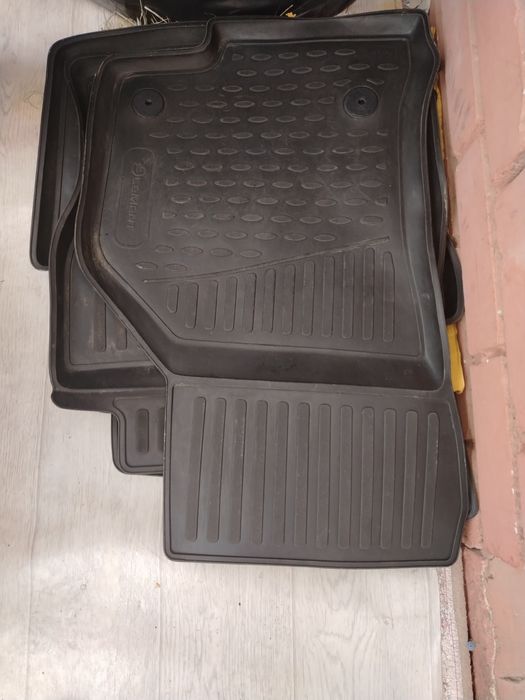 Родные полики от шкода супер б