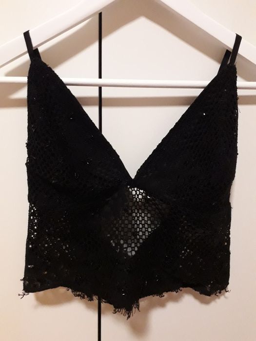 Тениски и топово Зара