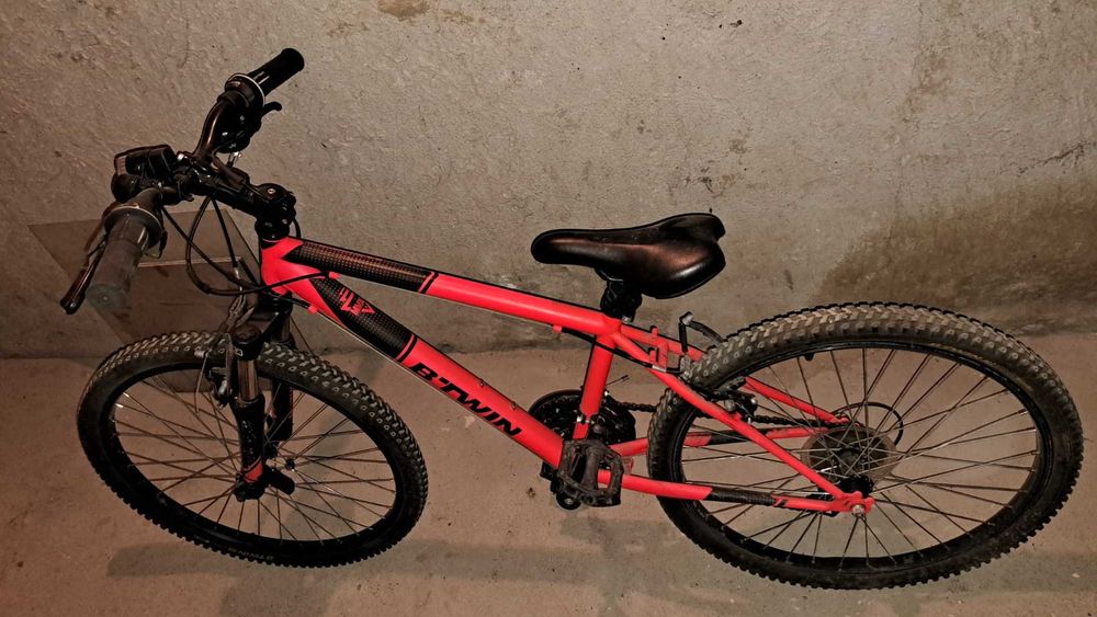 BTWIN  почти неизполван детски велосипед 24 инча