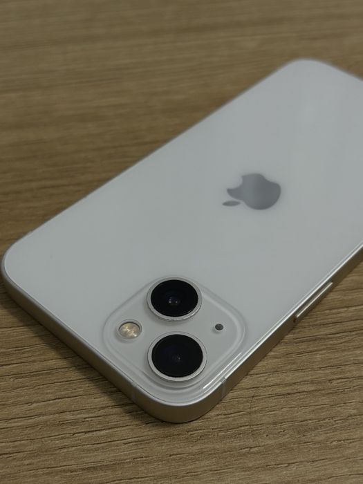 Продавам Iphone 13 128GB