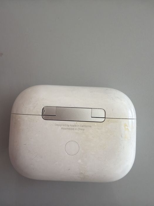 Airpods 2 кейс и левый наушник