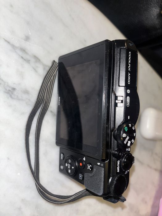 Camera digitala Nikon COOLPIX A900