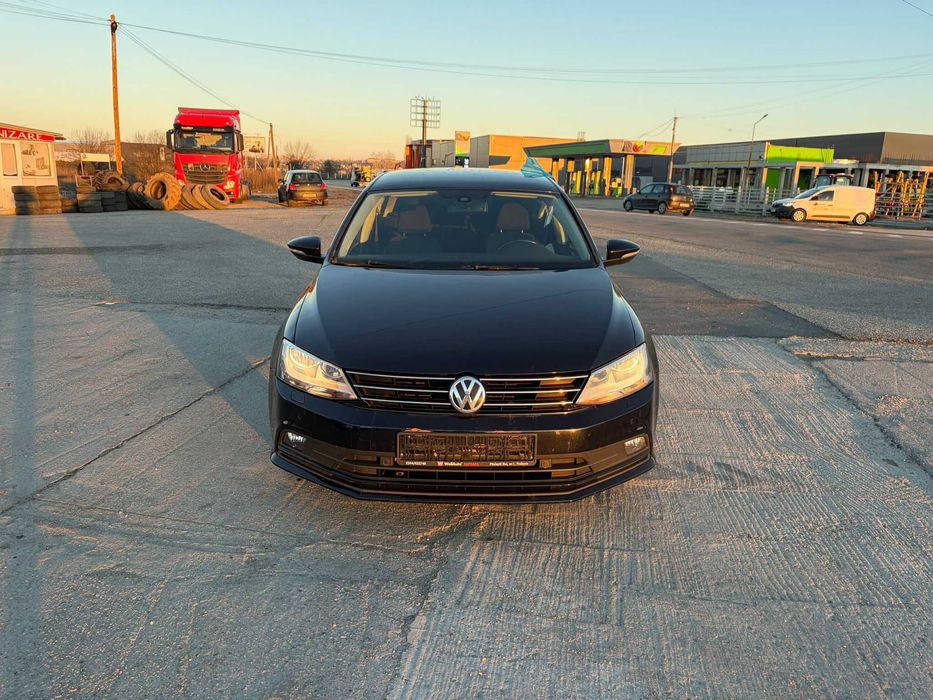 Dezmembrez VW Jetta FaceLift 2.0 TDI CUUA 110 cai cutie MQ250 QYJ