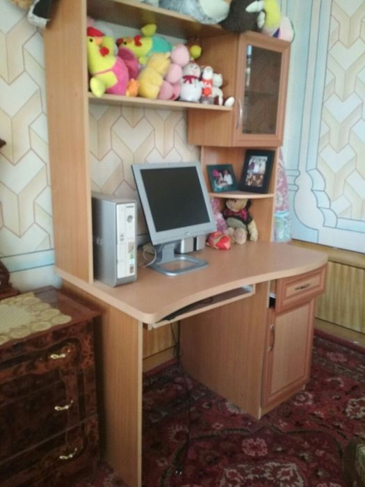 Компьютерный стол