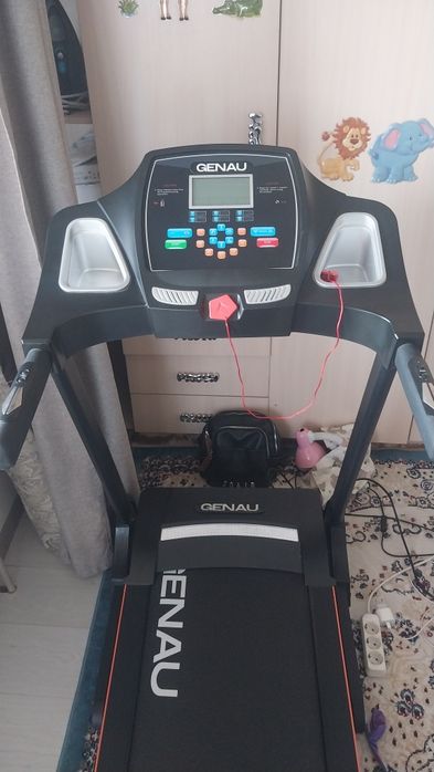 Беговая дорожка GENAU