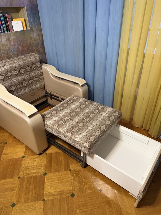 Диван кресло , раскладывается