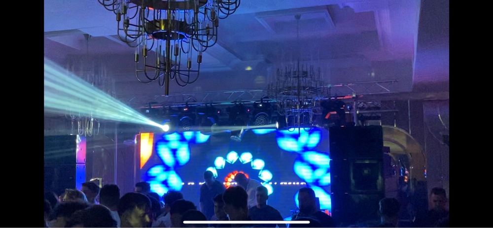 Vand ecran led 4x2 m , p3.9