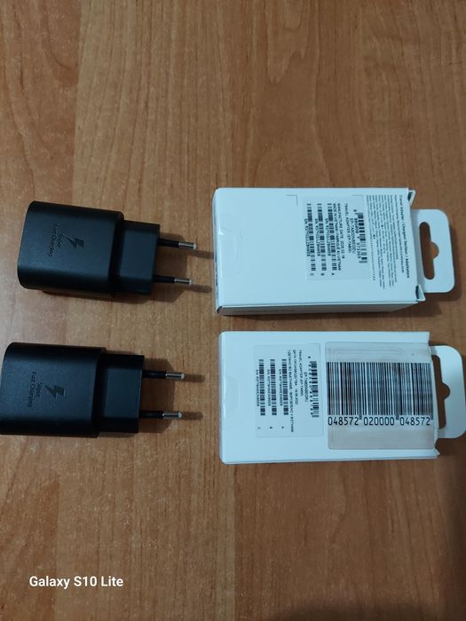 Два адаптора Samsung 25 w.