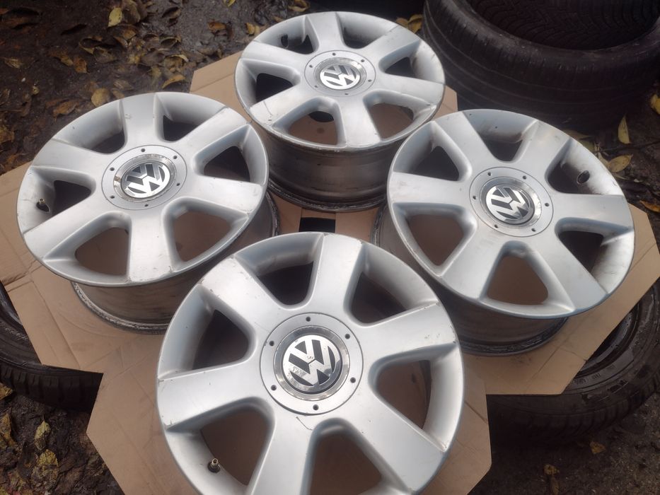Оригинални 16-5х112 ЕТ50 6.5j Фолксваген Голф 5-6