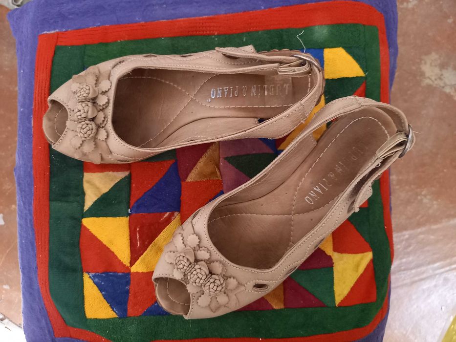 Женская обувь 37 размера б/у