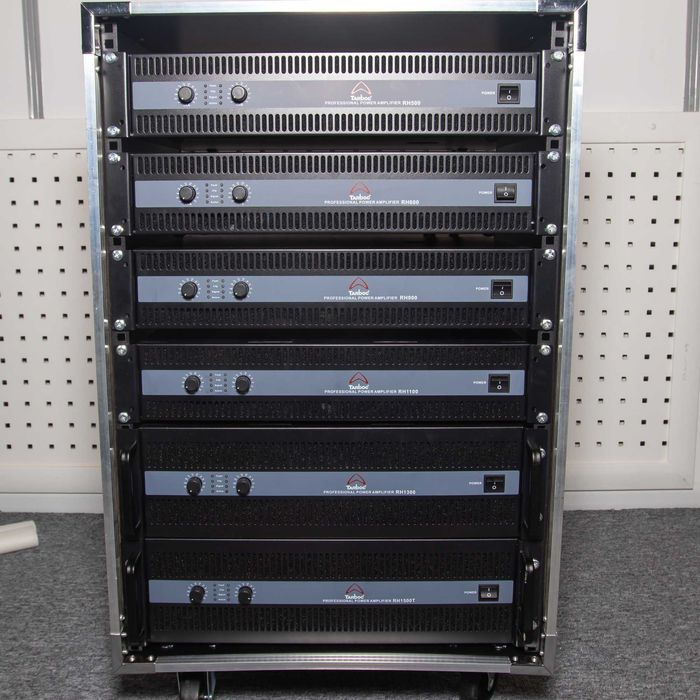 Усилитель звука 4х канальный Tarbock